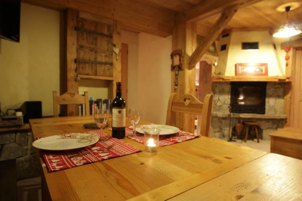 Appartement Cozy Dans Chalet 6 Pers Voiture 4 Roues Motrice A Dispo La Clusaz Exteriör bild