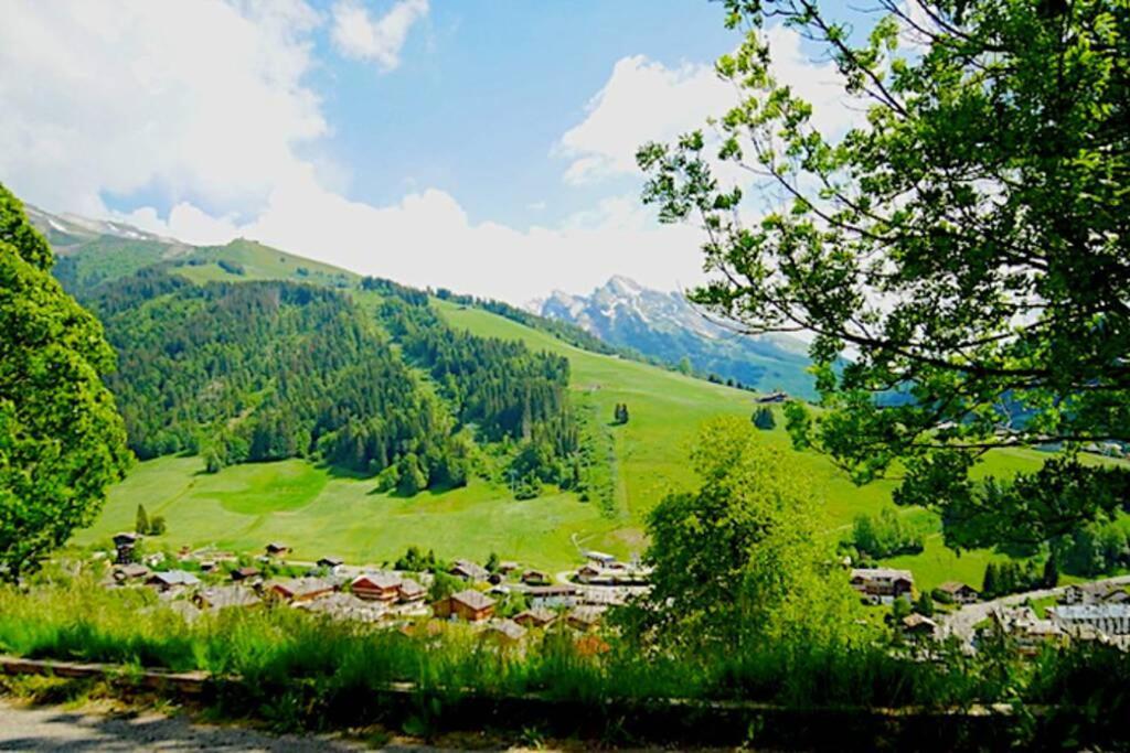 Appartement Cozy Dans Chalet 6 Pers Voiture 4 Roues Motrice A Dispo La Clusaz Exteriör bild