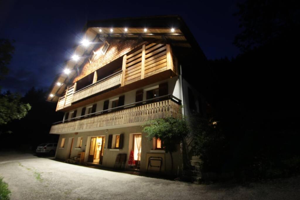 Appartement Cozy Dans Chalet 6 Pers Voiture 4 Roues Motrice A Dispo La Clusaz Exteriör bild